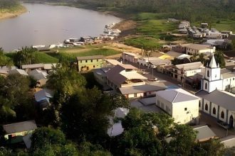 Professor e diretor de escola municipal são condenados por estupro de 12 alunas no AM