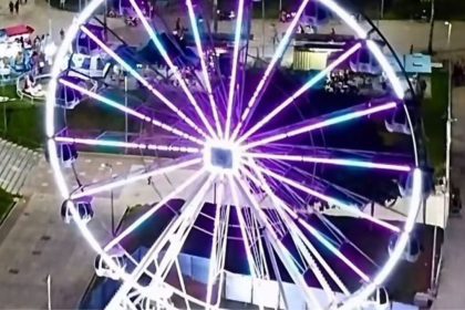 Roda-gigante na Ponta Negra trava e suspeita de ligação clandestina vira caso de polícia