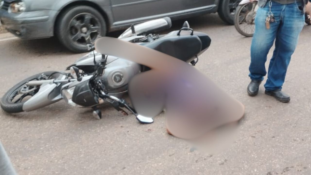 Mulher é morta a tiros por homem que usava uniforme de mototaxista no Amazonas