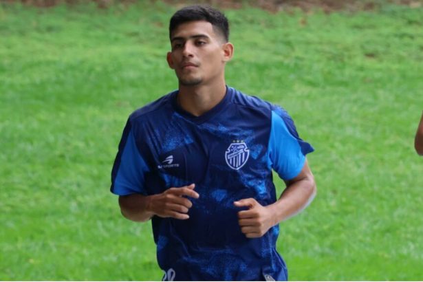 São Raimundo confirma permanência do meia Wagner para a próxima temporada