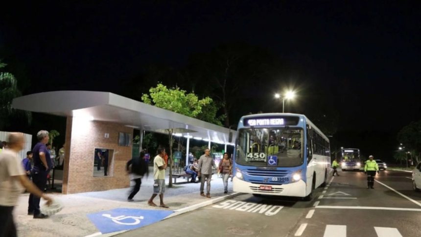 Frota de ônibus recebe reforço para ampliar atendimento à Ponta Negra