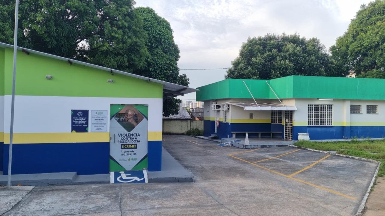 Mulher é presa após ameaçar mãe idosa de morte em Manaus