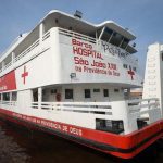 Atendimentos médicos e odontológicos chegam a Urucurituba com Barco Hospital
