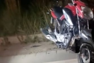 Acidente na BR-174 deixa casal ferido após colisão com buraco na pista