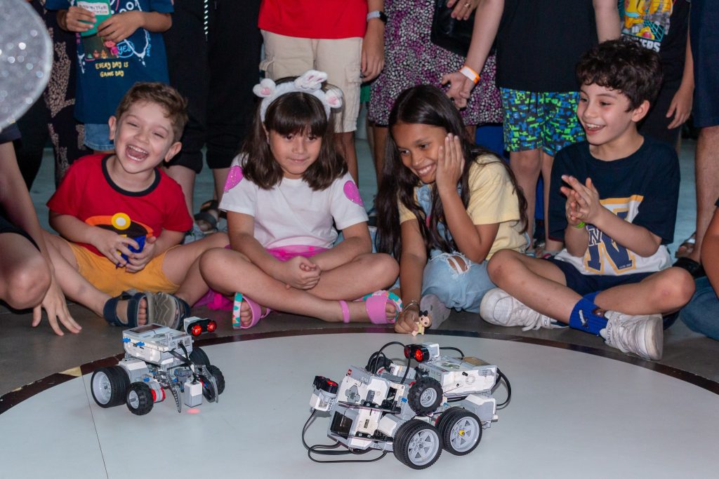 Crianças apresentam soluções sustentáveis para desastres