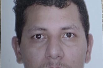 Polícia divulga imagem de suspeito de roubo a unidade de saúde em Manaus