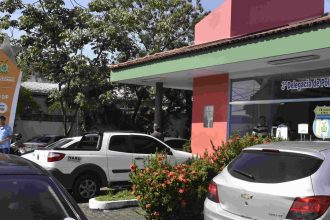 Fachada da 3ª Delegacia de Polícia em Manaus.