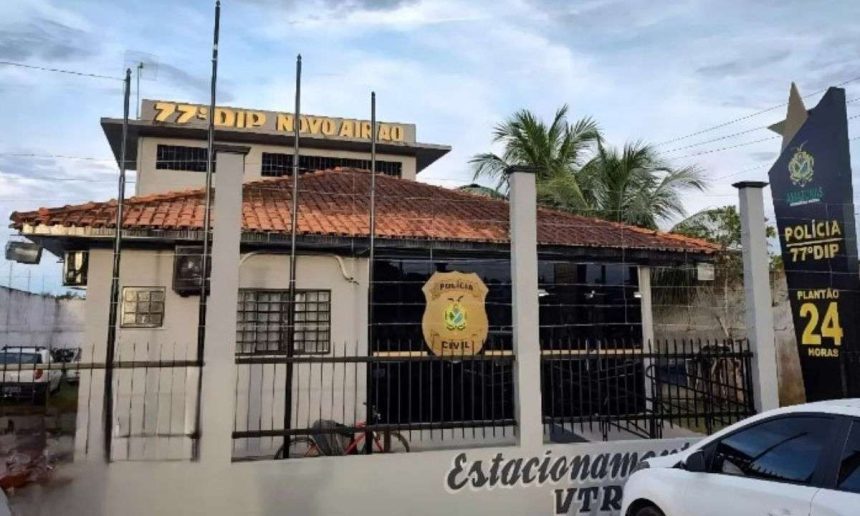 Fachada da delegacia de polícia de Novo Airão, Amazonas, Brasil