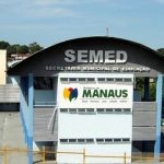Fachada da Secretaria Municipal de Educação (Semed) em Manaus.