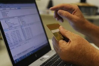 Confira dicas de especialista para se proteger de golpes online na Black Friday