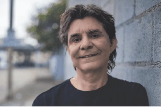 Cantor e compositor Lô Borges