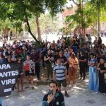 Professores em protesto com faixa contra Reforma da Previdência.