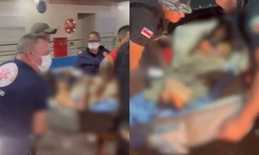 Resgate em ferry boat: equipe médica socorre mulher em trabalho de parto.