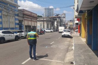 Ruas do Centro de Manaus do Zona Azul estavam sem placas para PCD e demarcação