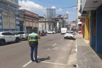 Ruas do Centro de Manaus do Zona Azul estavam sem placas para PCD e demarcação