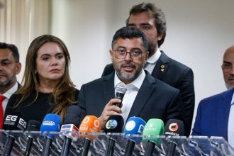 Wilson Lima fala em evento sobre reajuste salarial para servidores