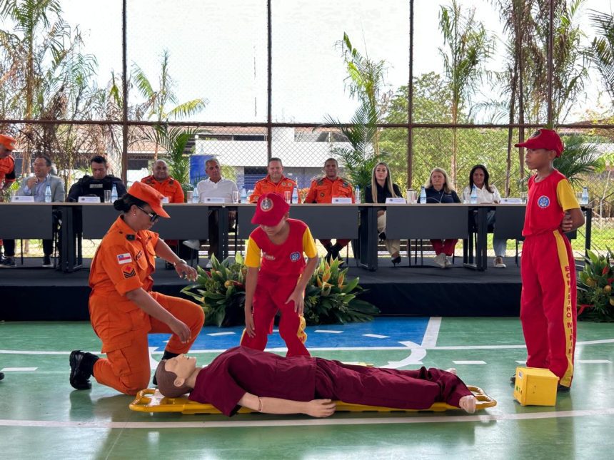 Bombeiro Mirim alcançou 650 crianças e adolescentes do AM