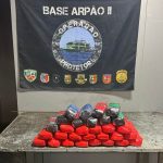 Polícia apreende drogas avaliadas em R$ 750 mil escondidas em garrafões no AM