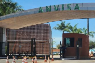 Anvisa proíbe três suplementos por irregularidades em registro e composição