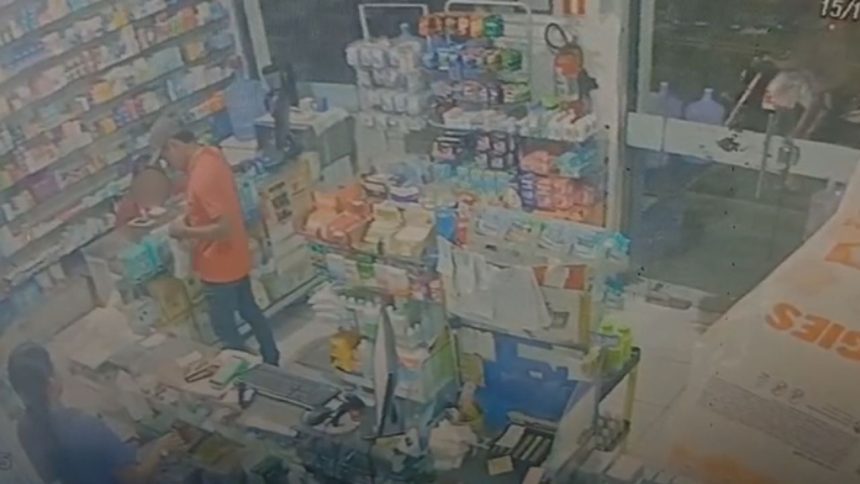 Homem realiza compra antes de anunciar assalto em farmácia de Manaus