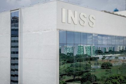 Beneficiários do INSS recebem, em média, R$ 682 por descontos indevidos