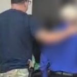 Avô que pagava R$ 2 toda vez que estuprava neta de 5 anos é preso no Amazonas