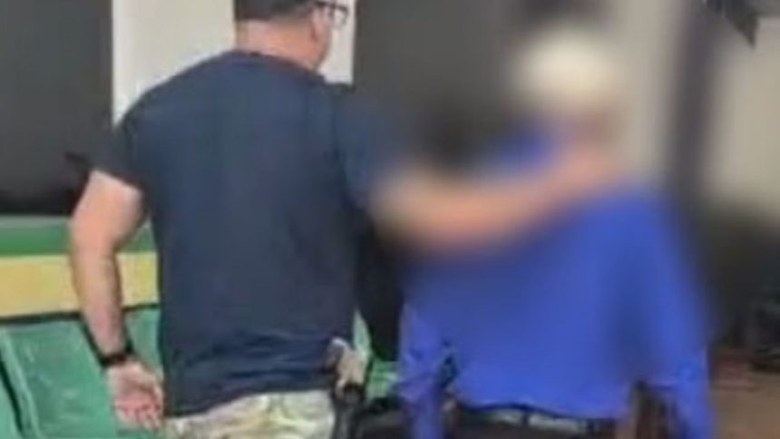 Avô que pagava R$ 2 toda vez que estuprava neta de 5 anos é preso no Amazonas