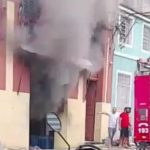 Incêndio atinge ponto comercial na região central de Manaus
