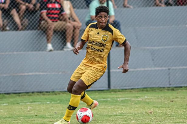 Amazonas FC confirma permanência de William Barbio para a temporada 2026