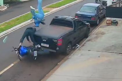 Acidente grave deixa passageira ferida após ser arremessada no ar