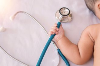 Amazonas registra 854 falhas na assistência à saúde de crianças de 0 a 11 anos em 2025