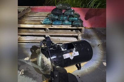 Polícia apreende drogas avaliadas em R$ 300 mil dentro de compressor no Amazonas