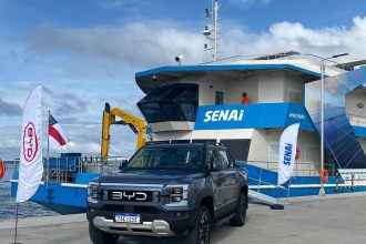 Parceria BYD e SENAI leva capacitação em energia solar