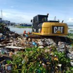 Mais de 3,4 mil toneladas de lixo foram retiradas do Rio Negro