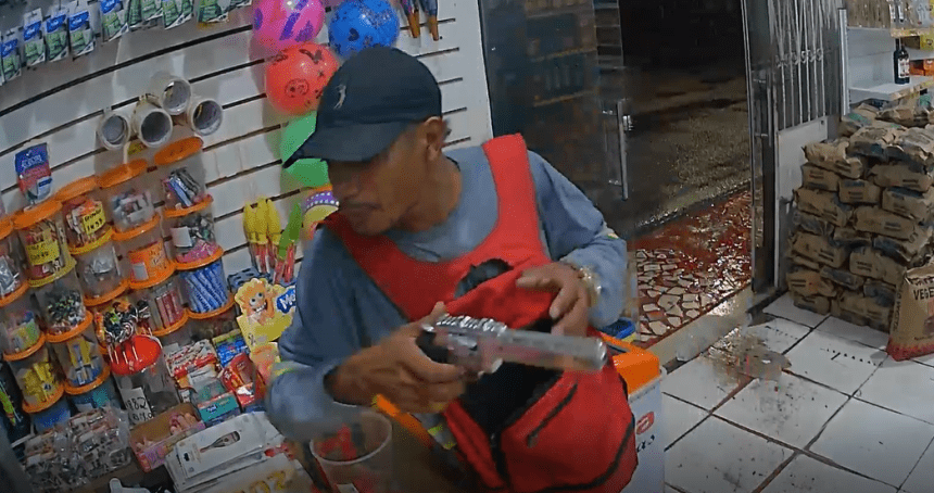 Assalto a mercadinho na Zona Norte de Manaus é registrado por câmeras