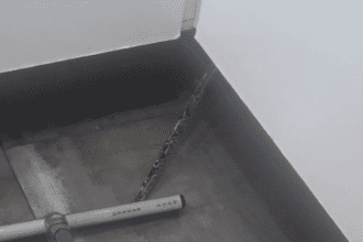 Mulher se confunde com cobra e aciona o Corpo de Bombeiros