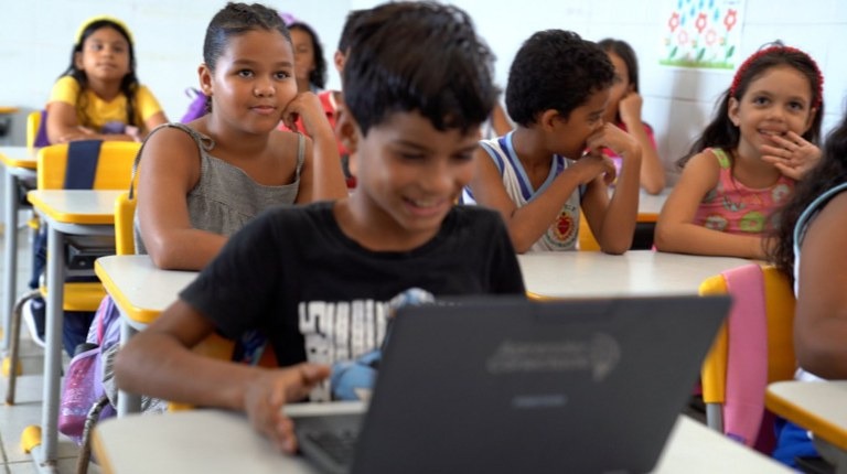 Seleção do Governo levará internet a escolas do Norte e Nordeste 