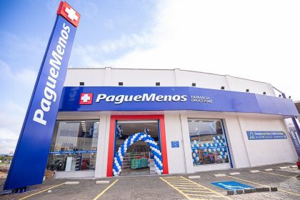 Farmácias Pague Menos selecionando para Operador de Loja