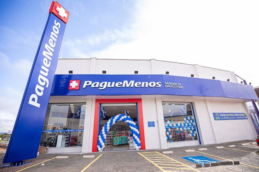 Farmácias Pague Menos selecionando para Operador de Loja