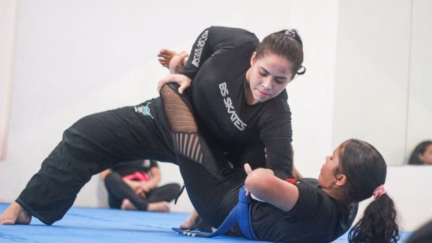 Curso de defesa pessoal feminina oferece novas vagas em núcleos fixos de Manaus