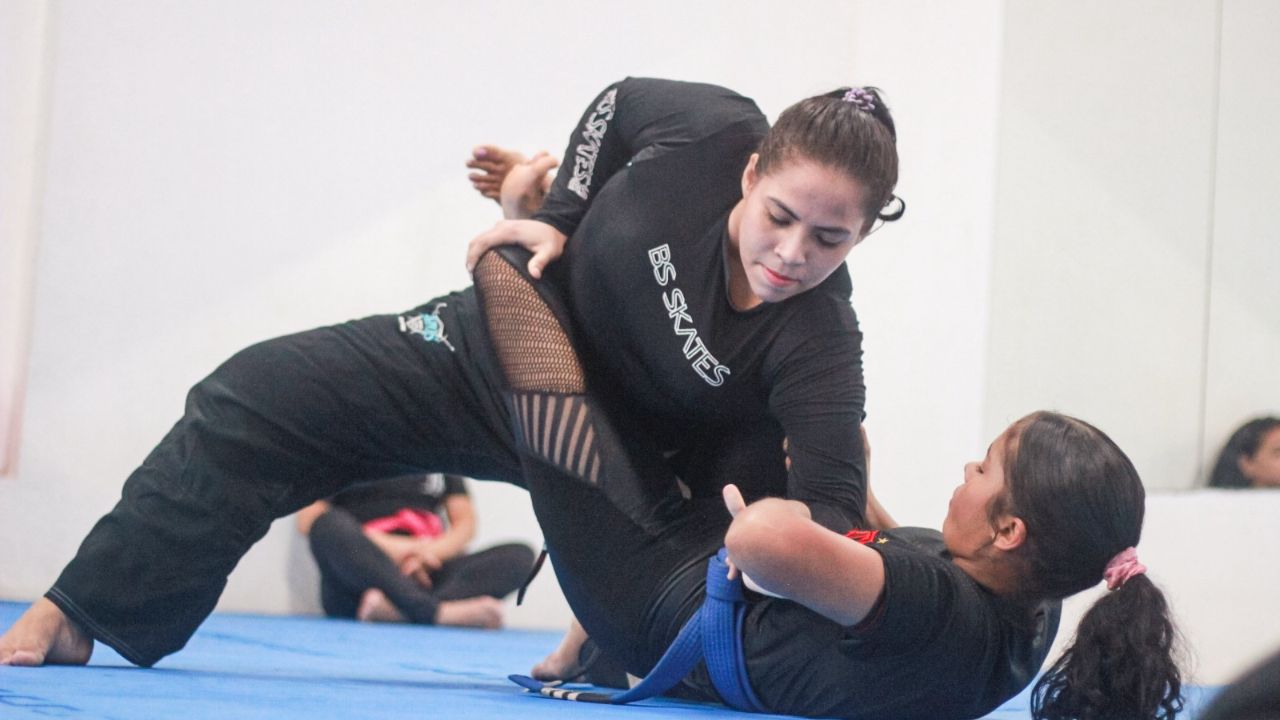 Curso de defesa pessoal feminina oferece novas vagas em núcleos fixos de Manaus