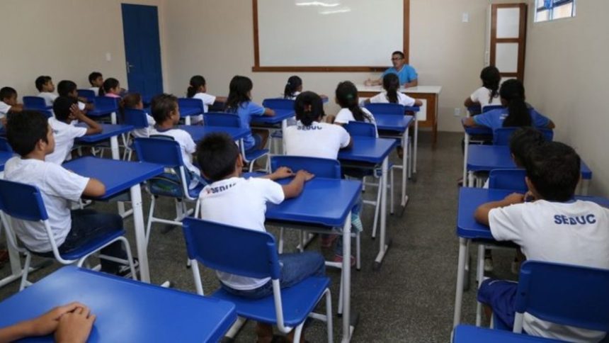 Transferência de alunos por reordenamento começa na rede pública do Amazonas