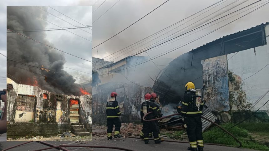 Incêndio atinge fábrica de sofás no bairro São Francisco, em Manaus