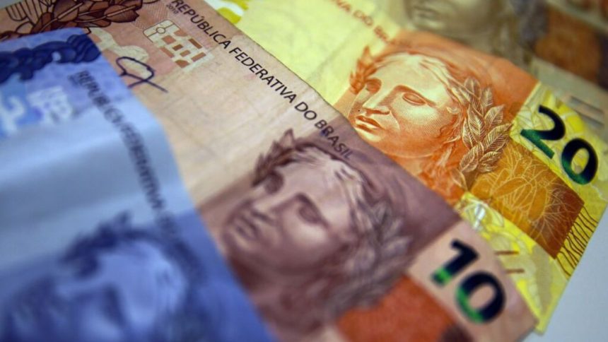 Teto do seguro-desemprego é reajustado para R$ 2.518,65 após atualização anual