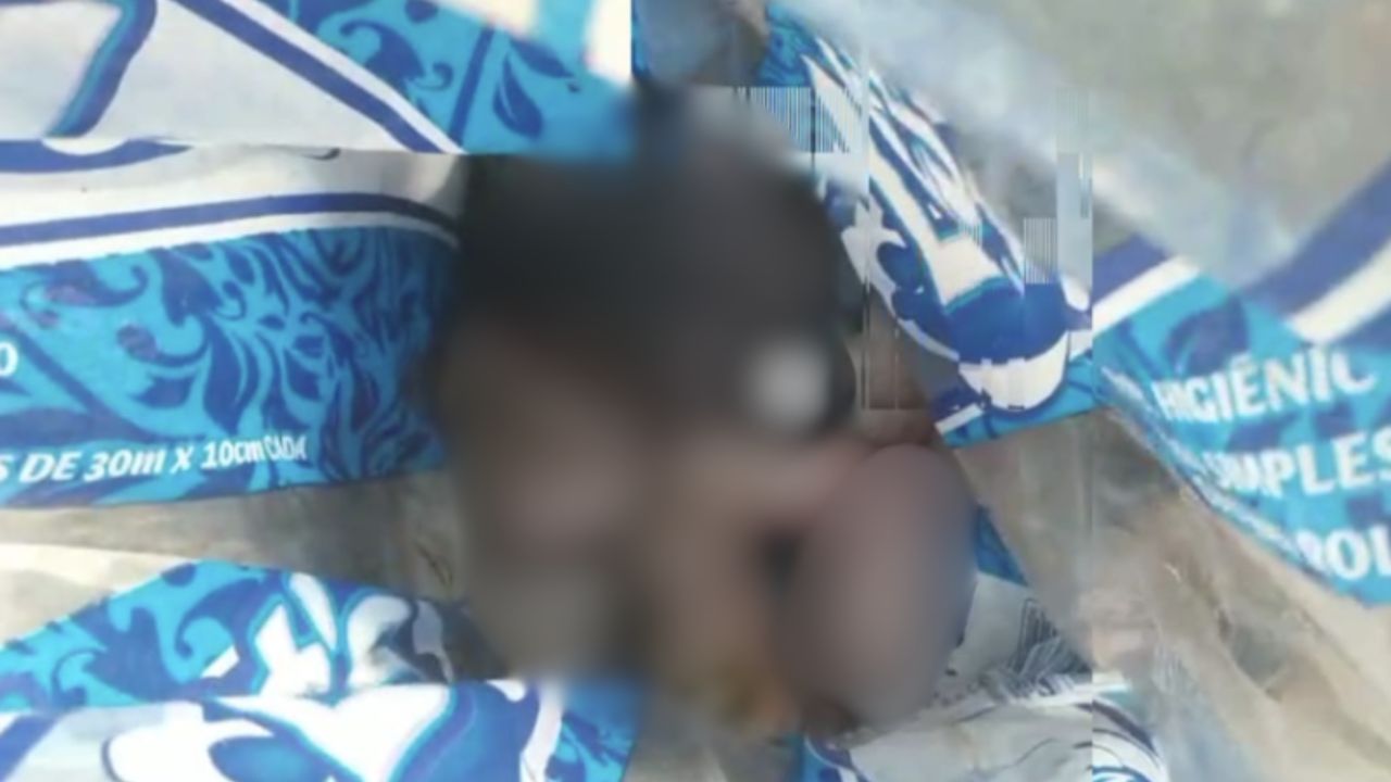 Bebê é encontrado dentro de saco plástico em lixeira no Amazonas