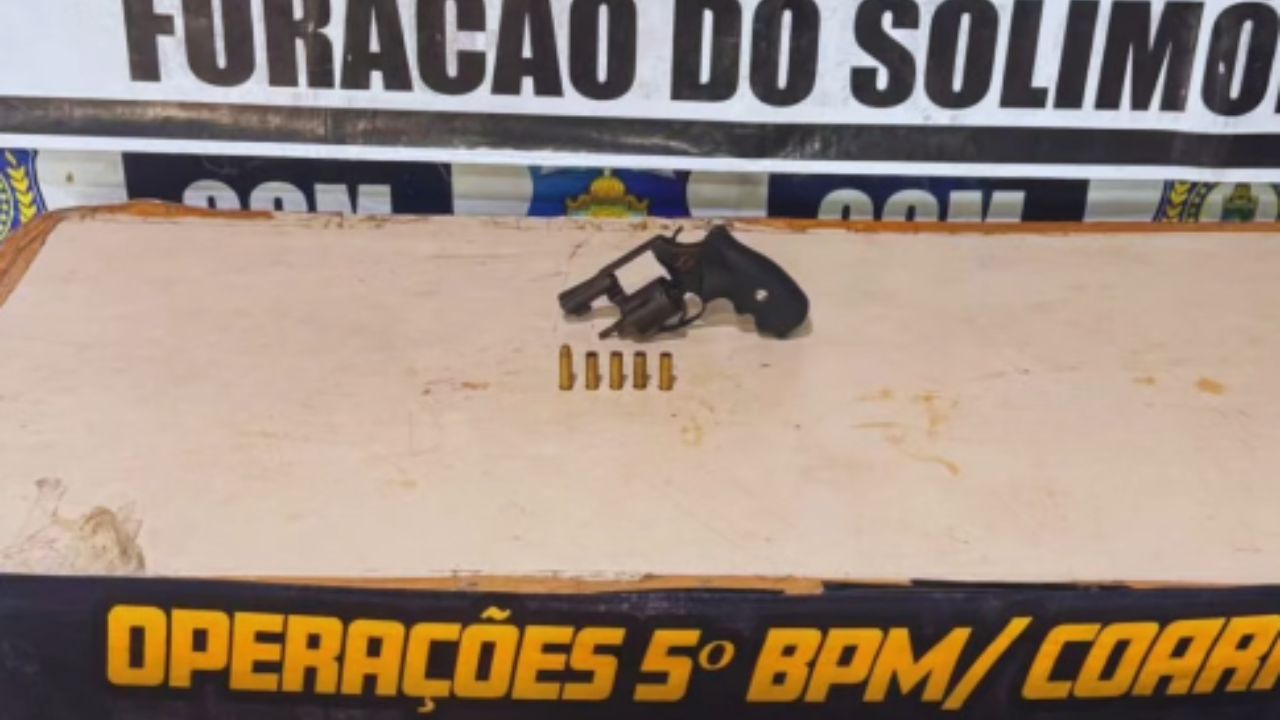 Homem com mandado de prisão em aberto morre ao trocar tiros com a PM no AM