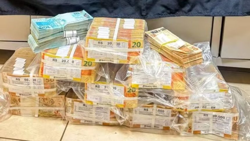 PF apreende R$ 390 mil em Manaus e investiga possível desvio de recursos