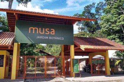 Turistas são amarrados em banheiros durante assalto no Musa