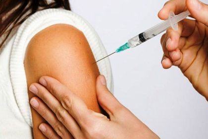 Ministério da Saúde amplia prazo de vacinação contra HPV para jovens de 15 a 19 anos