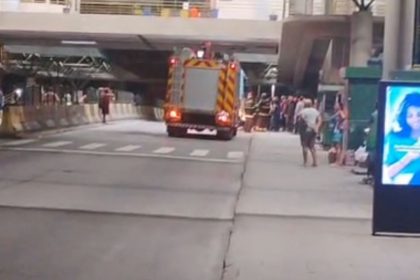 Passageiro fica gravemente ferido após cair e ser atropelado por ônibus no T4, em Manaus